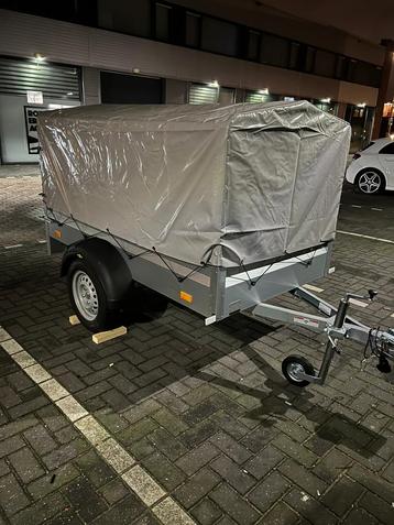 Kleine Aanhanger huren aanhangwagen te huur 15 euro 