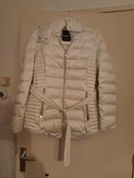 Witte gewatteerde jas met riem - Maat 44, Maat 42/44 (L), Ophalen of Verzenden, Zo goed als nieuw, Wit