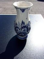delfts blauwe vaas met golf rand, Antiek en Kunst, Antiek | Keramiek en Aardewerk, Ophalen of Verzenden