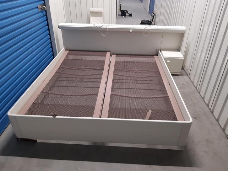 Auping bed 2 persoons 90 x 190 cm + achterwand en lichtjes, Huis en Inrichting, Slaapkamer | Bedden, Gebruikt, Tweepersoons, 90 cm