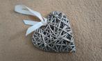 Decoratief rieten hart met lint, Huis en Inrichting, Ophalen of Verzenden