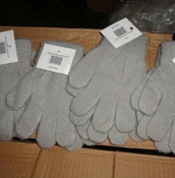 PARTIJ KINDERHANDSCHOENEN GRIJS   beschikbaar voor biedingen