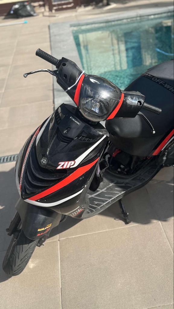 Piaggio zip 150cc, Fietsen en Brommers, Scooters | Piaggio, Gebruikt, Overige modellen, Maximaal 45 km/u, Benzine, Ophalen