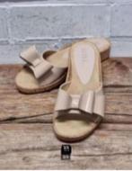 Unisa - Prachtige leren slippers maat 36 - Nieuw €109, Slippers, Beige, Nieuw, Ophalen of Verzenden