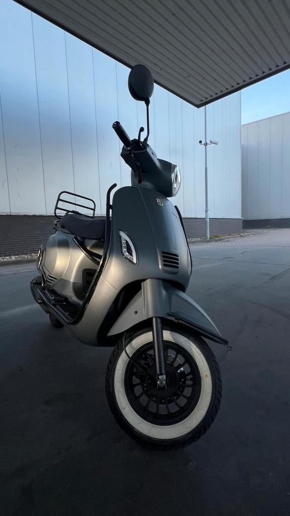 BTC Riva I Injectie | 45 km/u Brom | 2021 | Full Option, Fietsen en Brommers, Scooters | Overige merken, Zo goed als nieuw, Maximaal 45 km/u