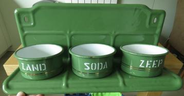 EMAILLE GROEN ZAND ZEEP EN SODA MET REKJE beschikbaar voor biedingen