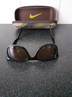 Kinder zonnebril in goede staat in stoere leger koker., Ophalen of Verzenden, Gebruikt