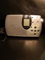 GRUINDIG  TRANSISTOR  RADIO, Ophalen of Verzenden, Zo goed als nieuw, Transistorradio
