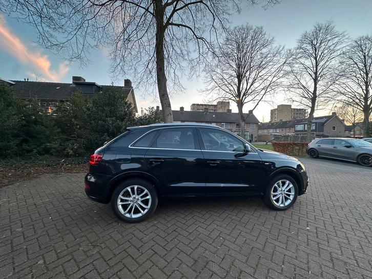 Audi Q3 2.0TFSI Quattro 155KW S-tron 2011 Zwart, Auto's, Audi, Particulier, Q3, 4x4, Airconditioning, Bluetooth, Centrale vergrendeling