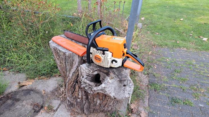 Stihl MS 210 Kettingzaag met garantie, Tuin en Terras, Hand-tuingereedschap, Gebruikt, Ophalen of Verzenden