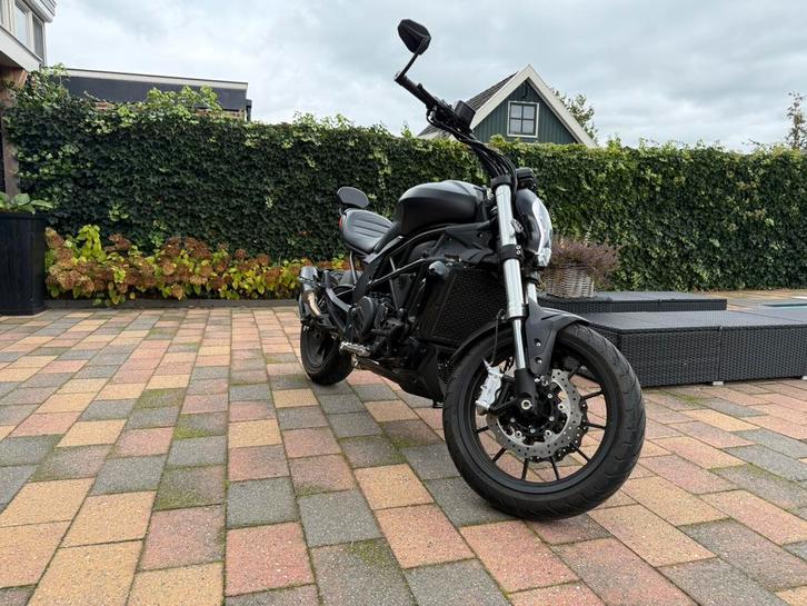 Benelli 502C (A2) geschikt, Motoren, Motoren | Benelli, Particulier, Naked bike, 12 t/m 35 kW, 2 cilinders, Minimaal motorrijbewijs A2