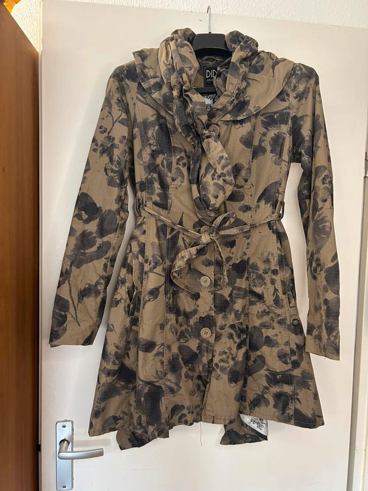Dames trenchcoat merk Didi maat S, Kleding | Dames, Jassen | Zomer, Gedragen, Maat 36 (S), Groen, Ophalen of Verzenden