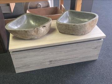Waskom natuursteen (ca. 40cm) p.stuk of als duo beschikbaar voor biedingen