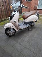 Te Koop.  Grandretro scooter in goede staat bjr 2017., Ophalen of Verzenden
