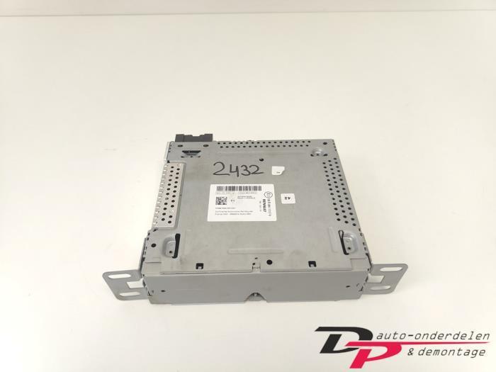 Radio van een Renault Clio, Auto-onderdelen, Elektronica en Kabels, Renault, Gebruikt, 3 maanden garantie, Ophalen of Verzenden