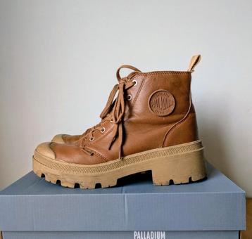Palladium leren boots/enkellaarsjes maat 40 beschikbaar voor biedingen