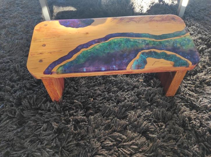Handgemaakte Resinart Meditatie Krukje, Huis en Inrichting, Krukjes, Nieuw, Hout, Ophalen of Verzenden