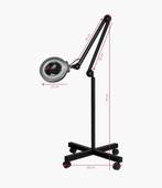 Pedicure lamp, Hobby en Vrije tijd, Vergrootglazen, Loepen en Loeplampen, Ophalen of Verzenden, Nieuw, Loeplamp