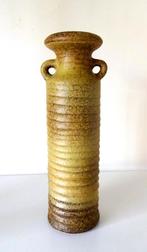 Keramiek vaas twee oren bruin gemêleerd van Woerden 6979-k, Antiek en Kunst, Antiek | Keramiek en Aardewerk, Ophalen of Verzenden