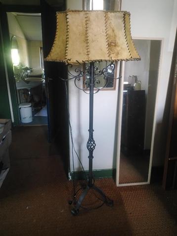 Diverse Vintage Lampen  beschikbaar voor biedingen