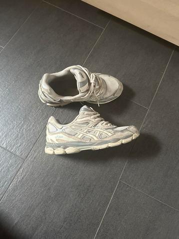 Asics gel nyc beschikbaar voor biedingen