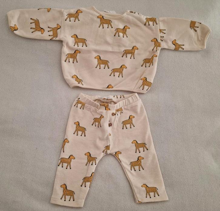 Zara giraf huispak baby kleding maat 68 dieren setje set, Kinderen en Baby's, Babykleding | Maat 68, Zo goed als nieuw, Jongetje of Meisje