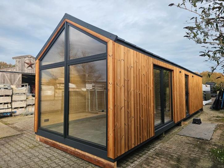 Nieuw Tiny house, chalet, tuinhuis wintervast 11x3.2m HR++, Tuin en Terras, Tuinhuizen, Nieuw, Tuinhuis, Hout, 500 cm of meer