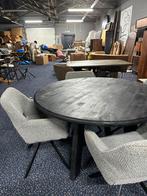 Eettafel Fynn zwart + 4 Eleonora Fabio stoelen, 100 tot 150 cm, Rond, Ophalen of Verzenden, Zo goed als nieuw