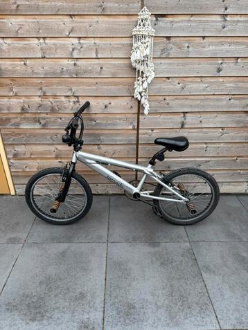BMX Royal Buggati Tornado Crossfiets/Stuntfiets Zilver 20” beschikbaar voor biedingen
