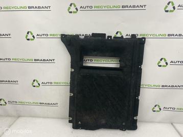 Bodemplaat Midden BMW X6 F16 ORIGINEEL 51757308664 beschikbaar voor biedingen