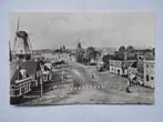 Winschoten panorama Nassaustraat met zicht op drie molens, Verzamelen, Ansichtkaarten | Nederland, Verzenden, 1960 tot 1980, Ongelopen