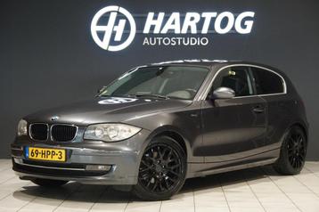 BMW 1-serie 120i Business Line 170PK + NAVI / TREKHAAK / PDC beschikbaar voor biedingen