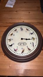 Vogel klok, met volgel geluiden, Huis en Inrichting, Woonaccessoires | Klokken, Ophalen, Zo goed als nieuw, Wandklok