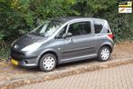 Peugeot 1007 1.4 Sesam Urban NWE APK TREKHAAK, Voorwielaandrijving, 15 km/l, 4 cilinders, 4 stoelen