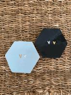 2 Decoratieve Tegeltjes met Hartjes, Ophalen of Verzenden, Gebruikt