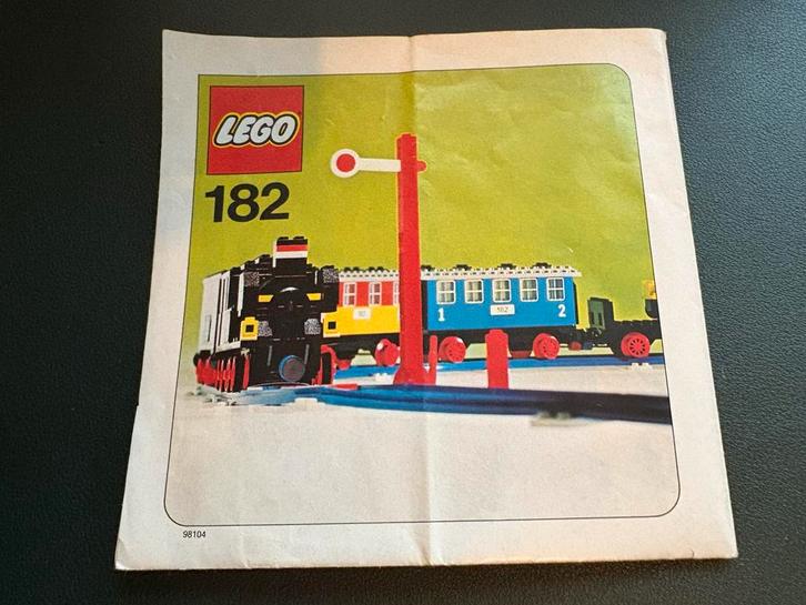 Lego trein instructie boekje 182, Kinderen en Baby's, Speelgoed | Duplo en Lego, Zo goed als nieuw, Ophalen of Verzenden