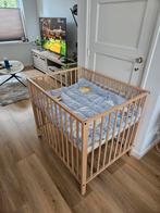 Houten box met matras, Kinderen en Baby's, Boxen, Ophalen, Zo goed als nieuw, Vierkant