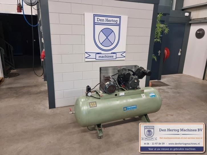 Creemers compressor CSG 550/300 400V verrijdbaar voorraad, Doe-het-zelf en Verbouw, Compressors, Gebruikt, 10 bar of meer, 100 liter of meer