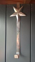 Glanzende zilverkleurige metalen deurhanger, krans hanger, Ophalen of Verzenden, Zo goed als nieuw