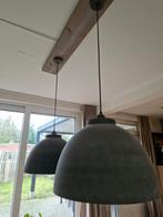 2 betonlook hanglampen, Huis en Inrichting, Ophalen