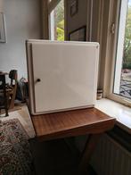 metalen medicijnkast vintage, Huis en Inrichting, Kasten | Lockerkasten, Ophalen of Verzenden, Gebruikt