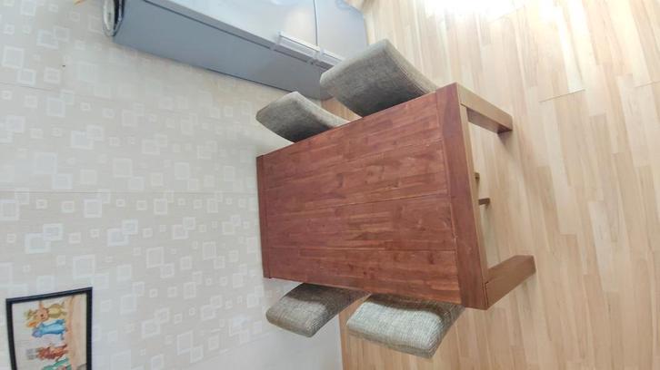 Te koop 4-6 persoons houten tafel., Huis en Inrichting, Tafels | Eettafels, Gebruikt, 50 tot 100 cm, Rechthoekig, Ophalen