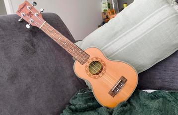 Parksons Concert Ukulele – Model UK-21C | Like New beschikbaar voor biedingen