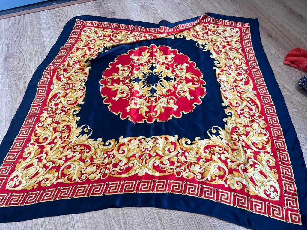 Blauw rood goud bandana zijde vierkante sjaal satijn, Maat 46/48 (XL) of groter, Ophalen of Verzenden, Zo goed als nieuw, X