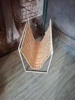 Vintage tijdschriftenrek van riet, Ophalen, Gebruikt