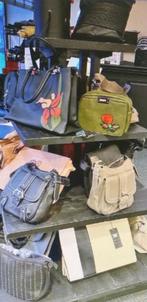(110stuks) Prachtige partij dames tassen, Ophalen of Verzenden, Overige kleuren, 20 tot 30 cm, Nieuw