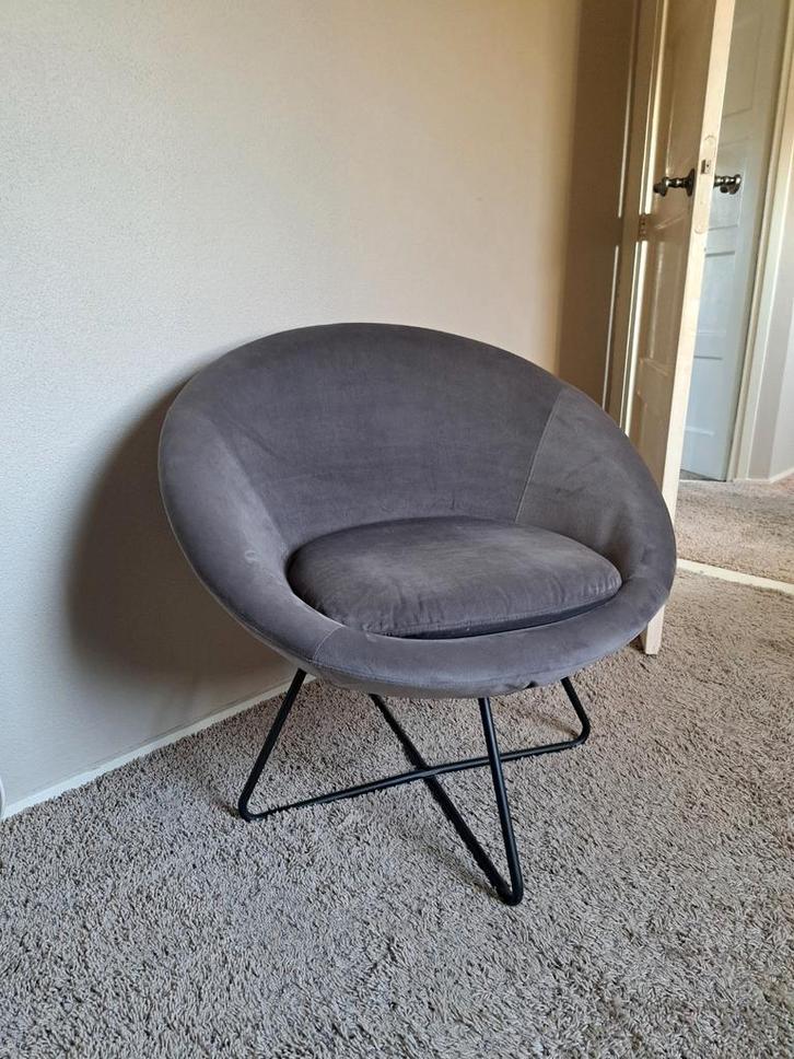 Mooie velvet fauteuil - zo goed als nieuw!, Huis en Inrichting, Stoelen, Zo goed als nieuw, Eén, Stof, Grijs, Ophalen