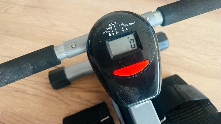 Roeitrainer Luxavi in goede staat, Sport en Fitness, Fitnessapparatuur, Gebruikt, Roeitrainer, Armen, Metaal, Ophalen