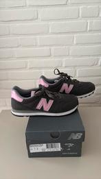 New Balance sneakers te koop, Ophalen of Verzenden, Zo goed als nieuw, Grijs, Sneakers of Gympen