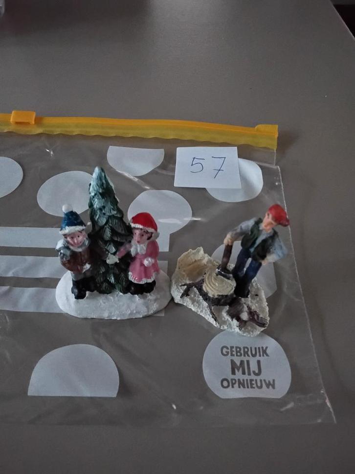 Kerstminiaturen Set - Kinderen en Houthakker ALLEEN OPHALEN, Diversen, Kerst, Ophalen of Verzenden